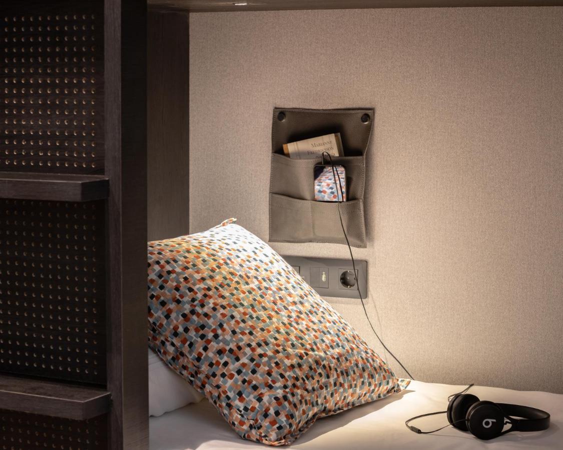 Bed 8-Bed Dormitory Room