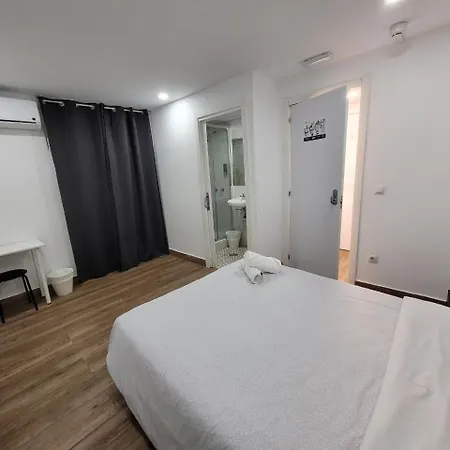 Ayz Elcano - Auto Check-In Property-2